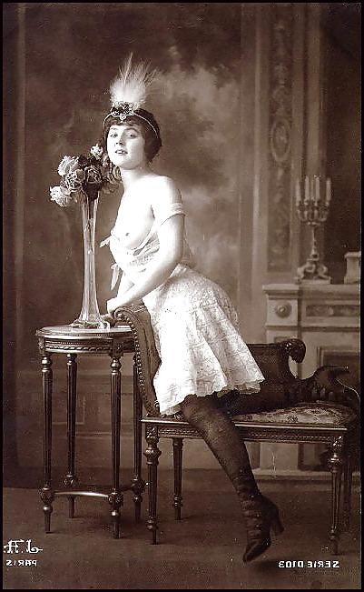 25P Old French postcards 7