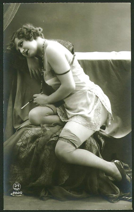 25P Old French postcards 7