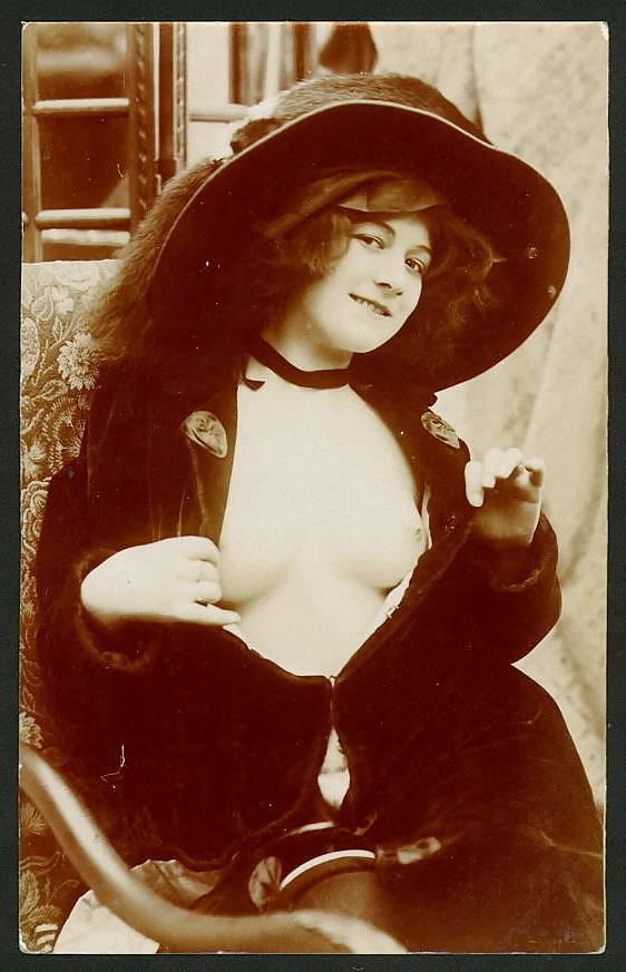 25P Old French postcards 7