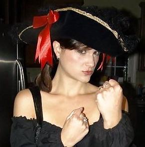 12P Ex-Girlfriend in Pirate Costume