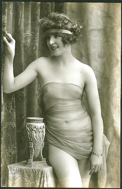 25P Old French postcards 10