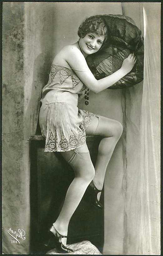 25P Old French postcards 11