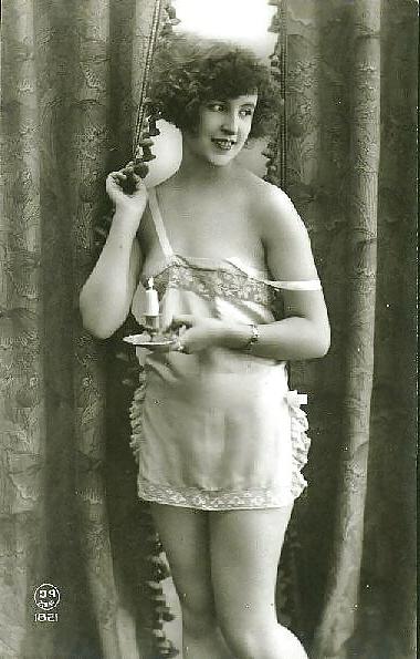 25P Old French postcards 11