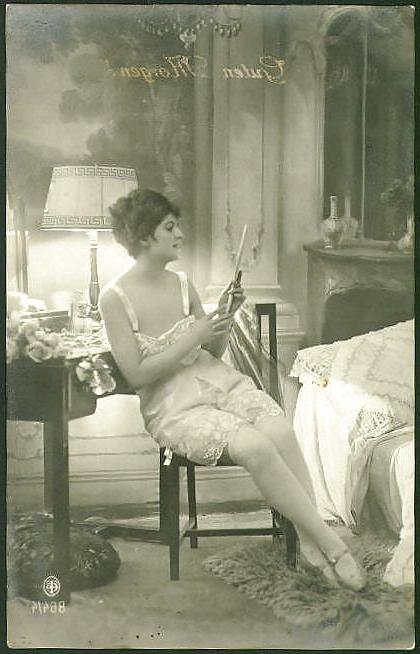 25P Old French postcards 11
