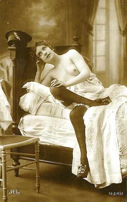 25P Old French postcards 13