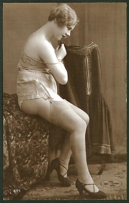25P Old French postcards 13