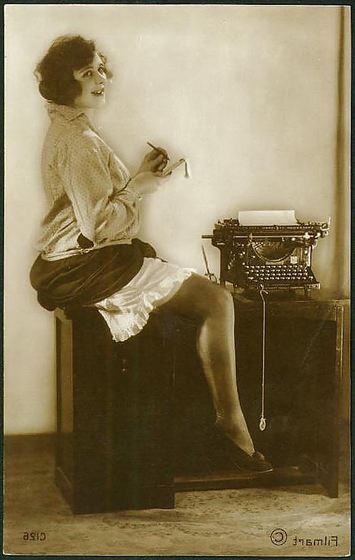 25P Old French postcards 13