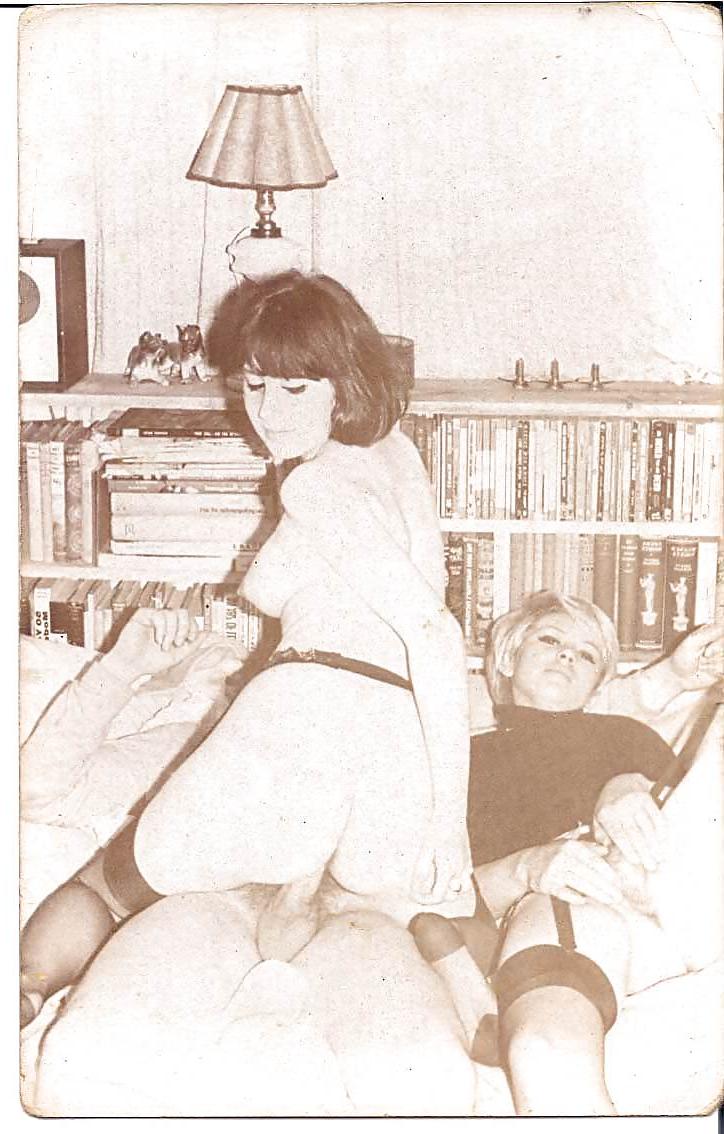4P 1960s Foursome Blonde & Brunette Stockings & Suspenders