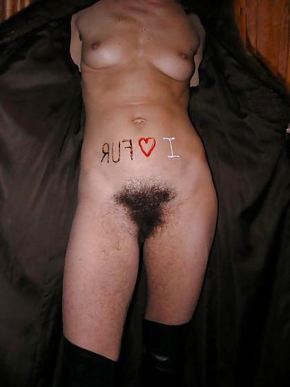 25P Hairy pussy french mature
