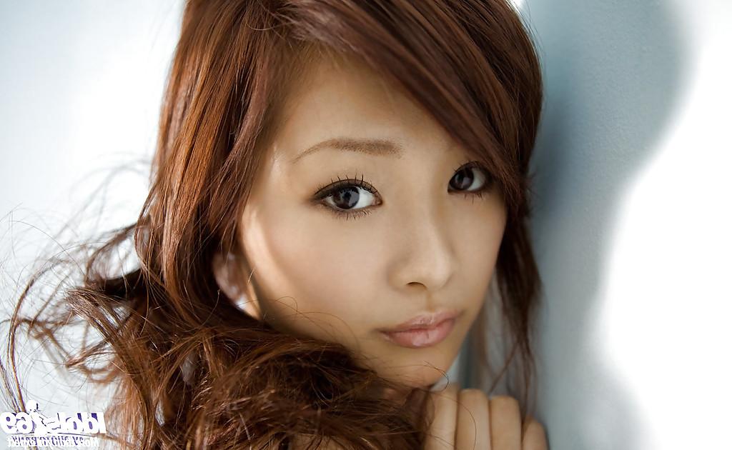14P Busty asian teen babe Suzuka Ishikawa slipping off her lingerie