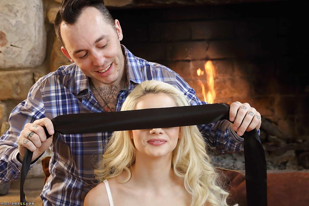 16P Young blond teen Elsa Jean blindfolded before giving and receiving oral sex
