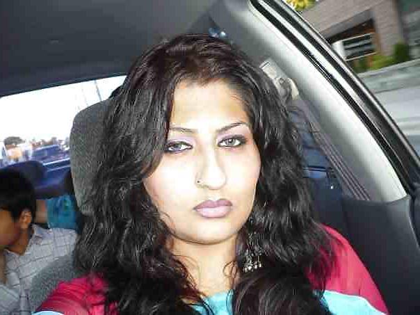 10P My pakistani women