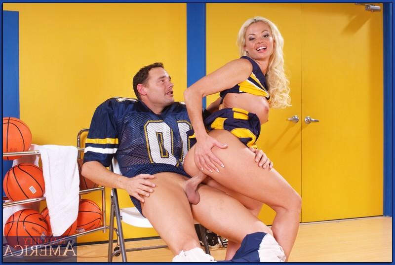 16P Blond cheerleader with stunning body Rhylee Richards fucking hardcore