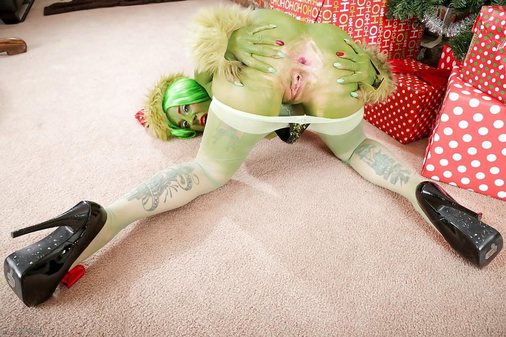 16P Green-skinned amateur Joanna Angel poses very hot on Christmas
