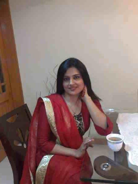 20P My pakistani women