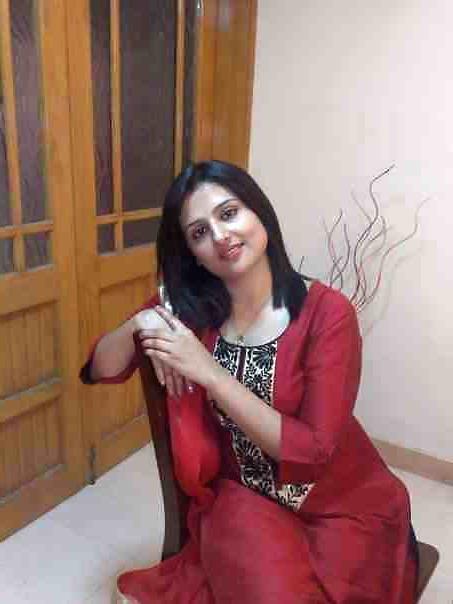 20P My pakistani women