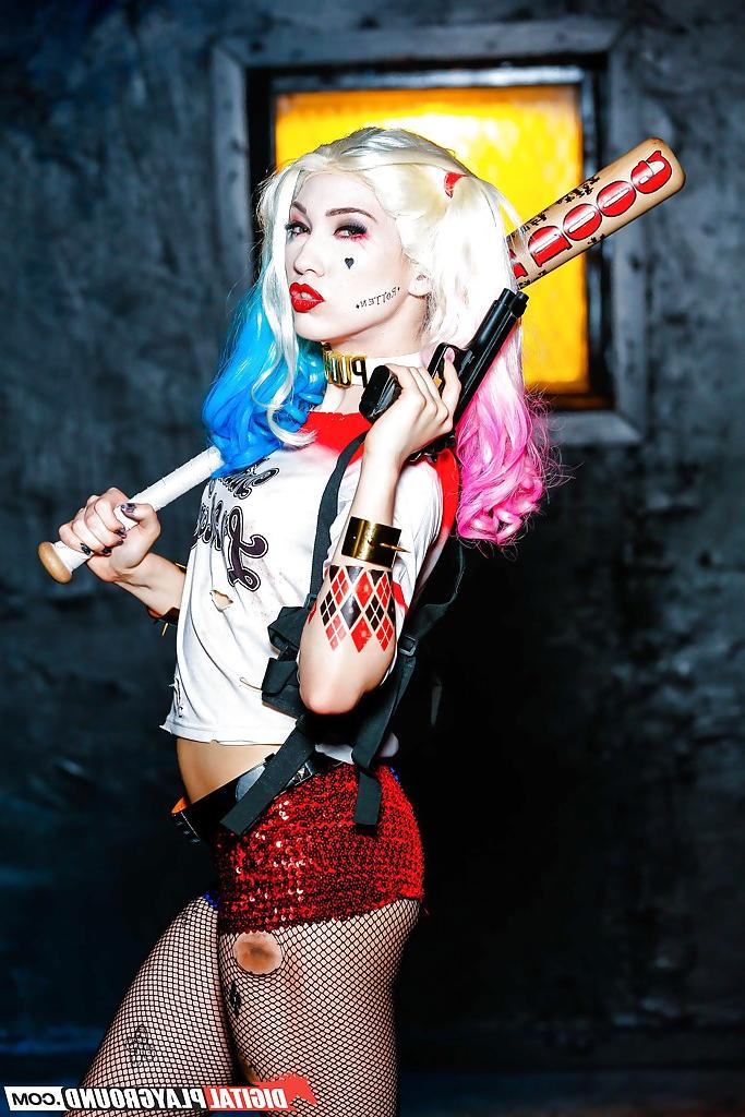 16P Cosplay fetish model Aria Alexander spreading pink cunt in ripped pantyhose