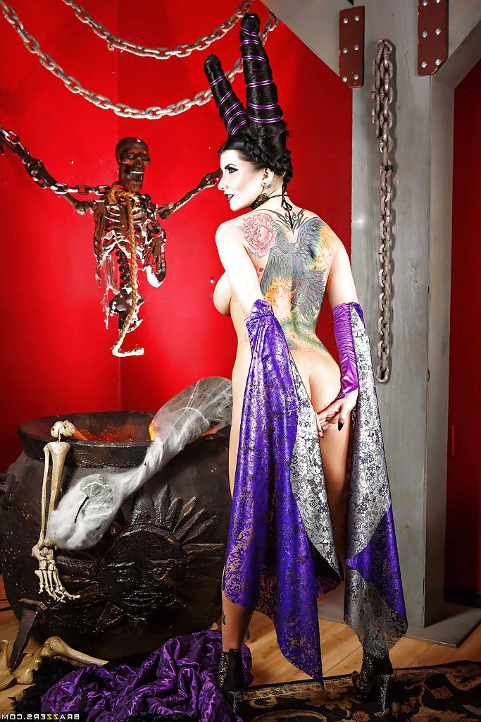 16P Sexy babe Romi Rain is all about doing cosplay in hot dress