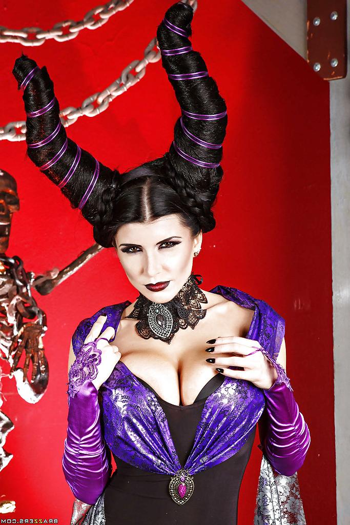 16P Sexy babe Romi Rain is all about doing cosplay in hot dress
