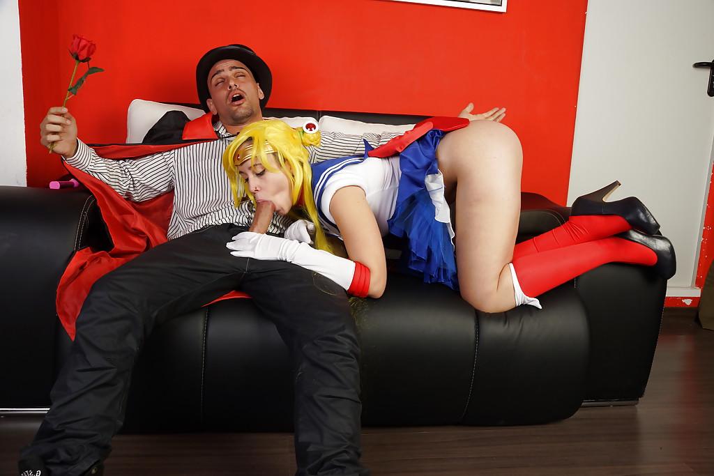 16P Latina babe Lilyan dose cosplay and sucks a hard cock while on her knees