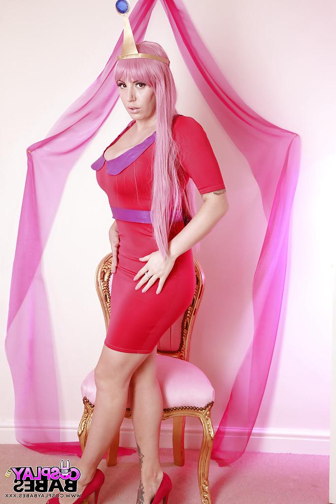 16P Sexy little princess Yuffie Yulan lets big boobs loose during cosplay