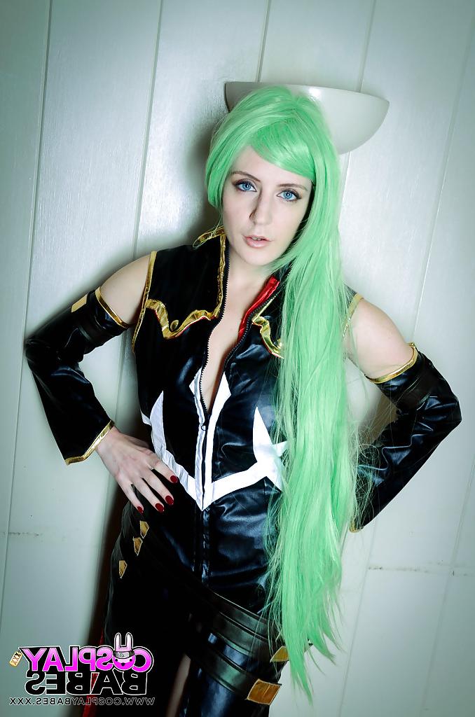 16P Euro fetish model Samantha Bentley in sexy Cosplay photo set