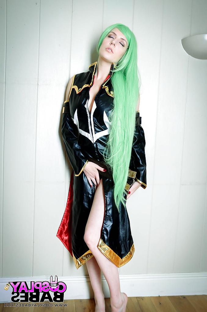 16P Euro fetish model Samantha Bentley in sexy Cosplay photo set