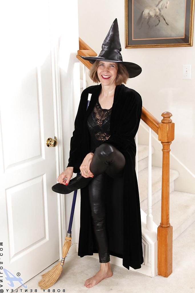 16P Smiley mature lady in cosplay outfit undressing and teasing her gash