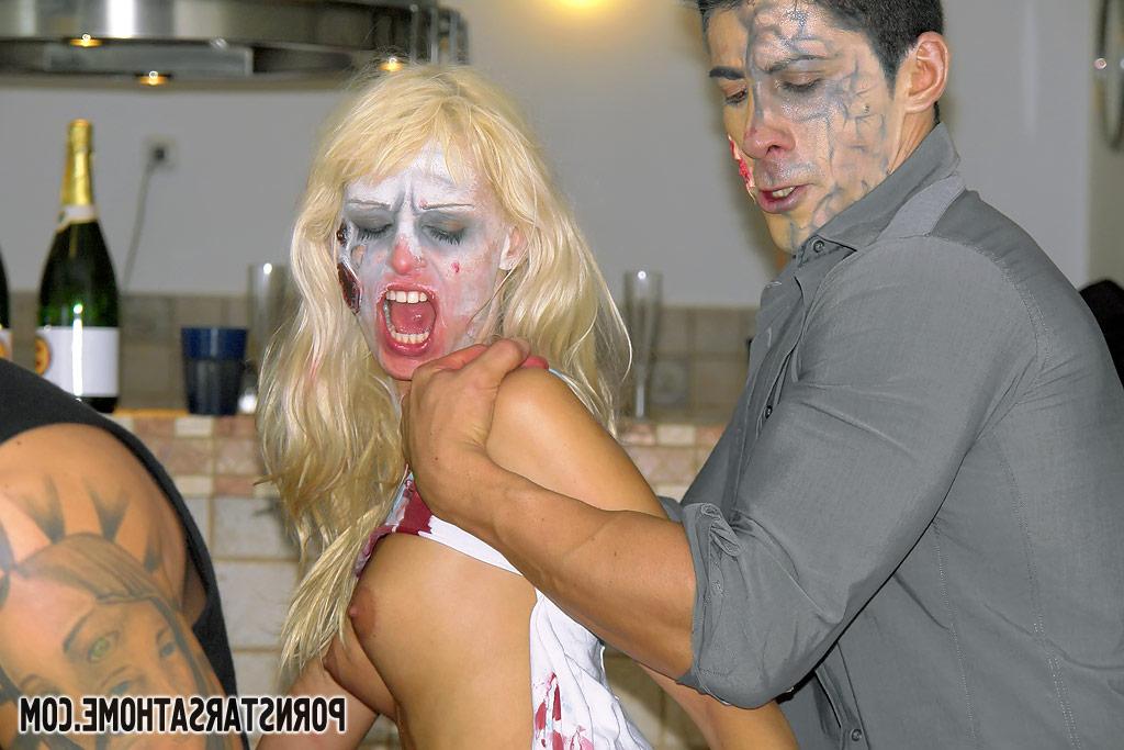 16P Jizz starving pornstars enjoy a wild sex orgy at the Halloween cosplay party