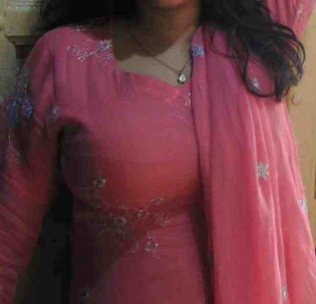 25P My pakistani women