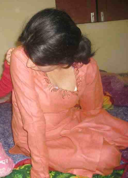 25P My pakistani women
