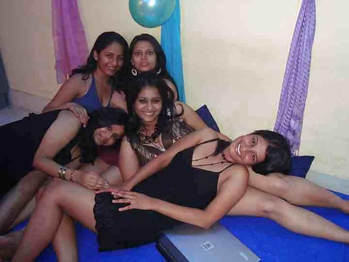25P My pakistani women