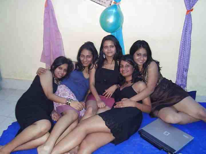 25P My pakistani women