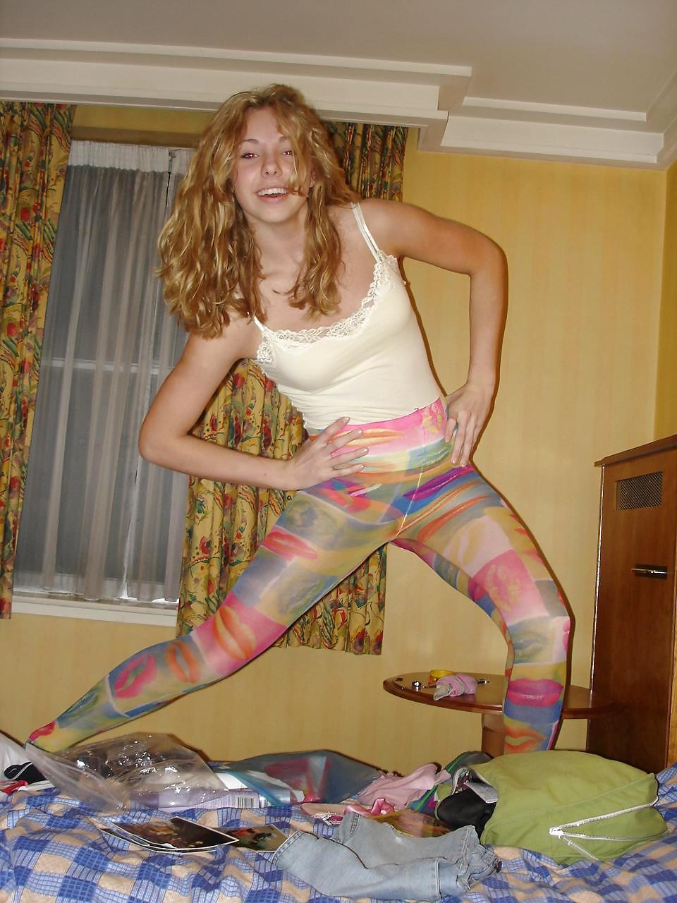 9P Teen pantyhose