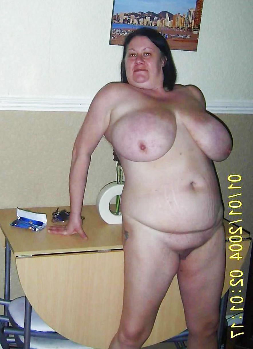 25P Thick Cougars & MILFs