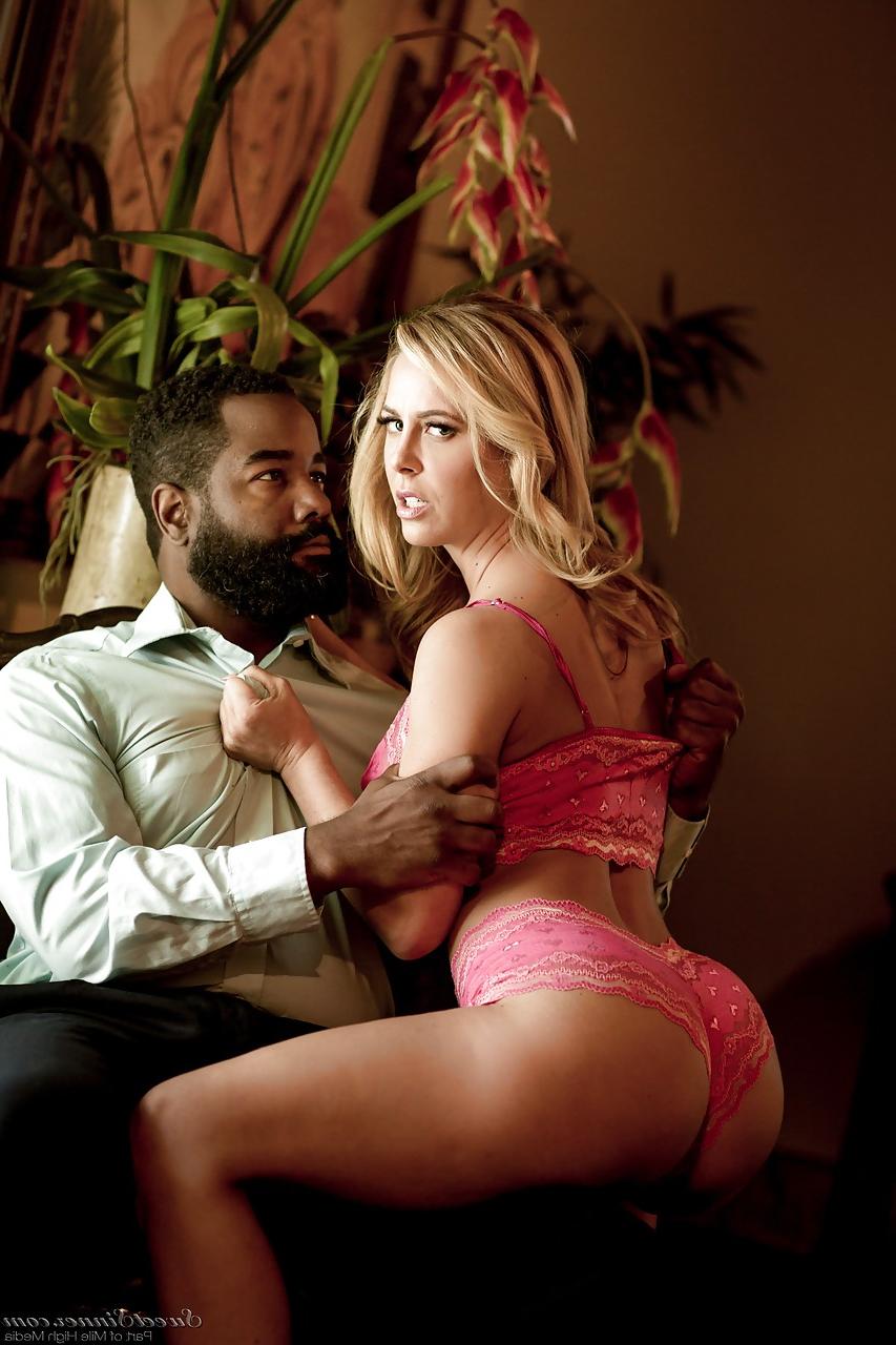 15P Hot MILF Cherie DeVille seducing Tyler Knight & posing naked in high heels