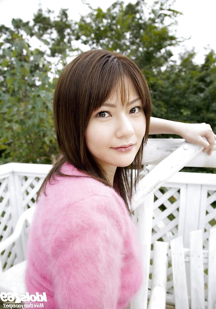 16P Foxy asian babe Rina Himesaki stripping off her clothes outdoor