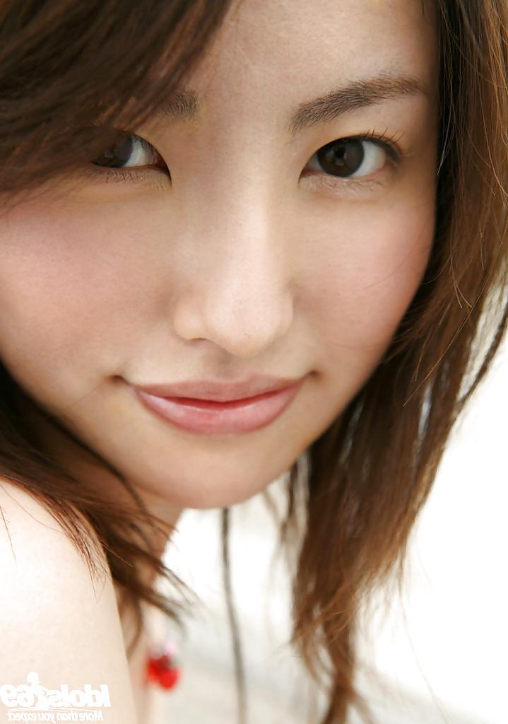 14P Sexy asian babe wirh hot ass Takako Kitahara stripping off her lingerie