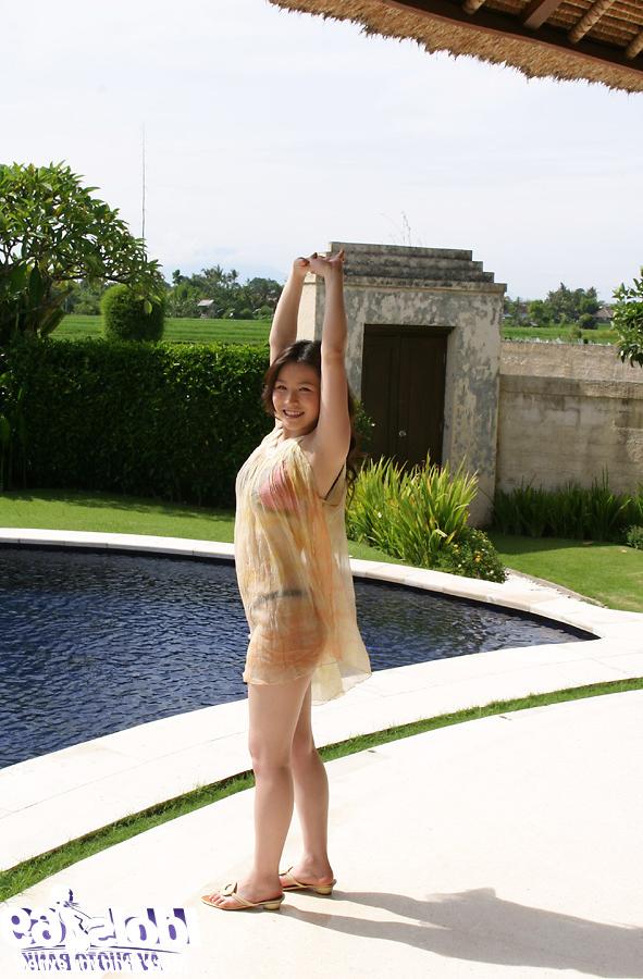 16P Seductive asian babe Yui Kurata taking off her dress and panties