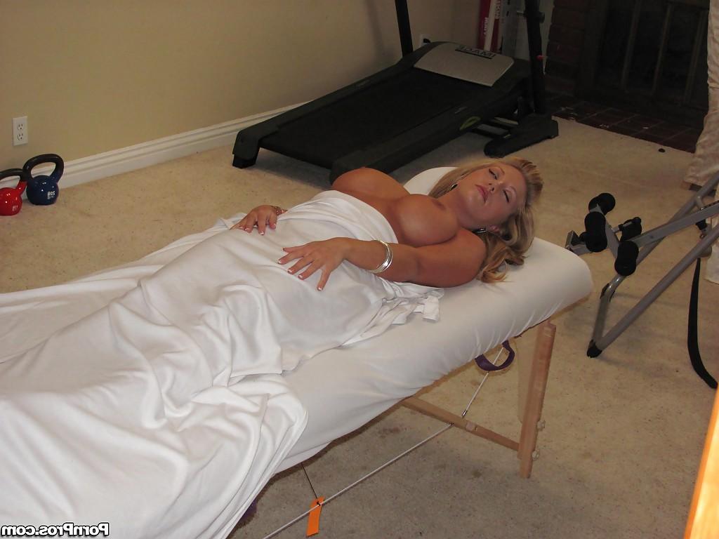16P Blond mom Heather Summers shows off nice tits after disrobing on massage table