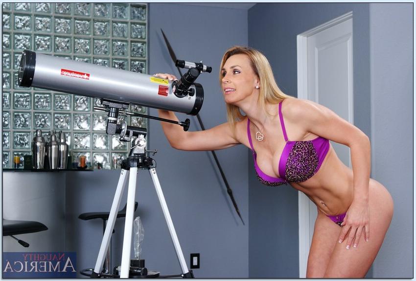16P Blond MILF in heels Tanya Tate exposing her comely boobs and ass