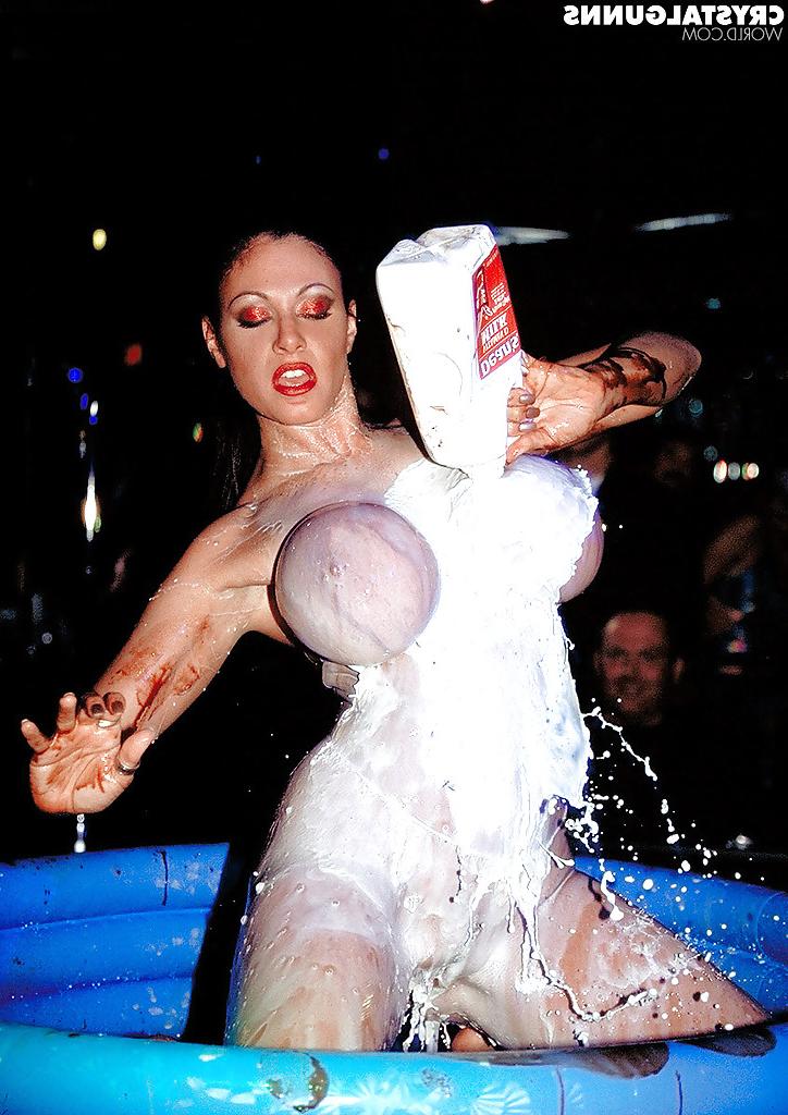 16P Busty MILF babe Crystal Gunns sheds cowgirl outfit at strip club