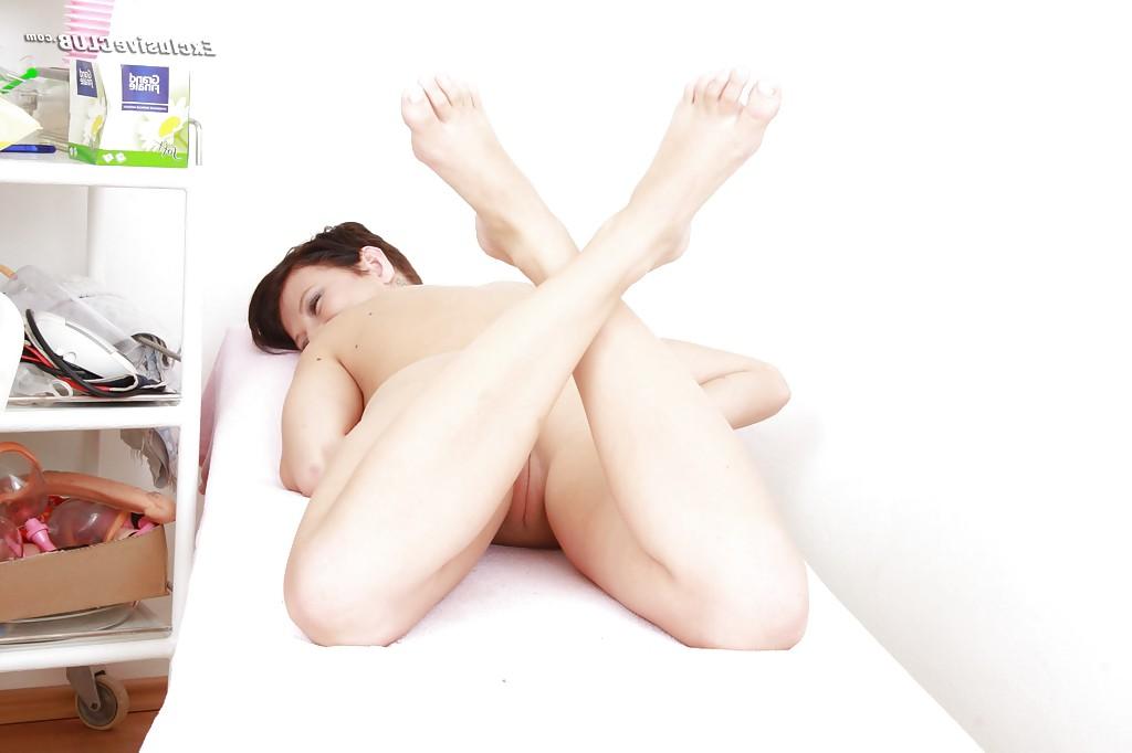 16P Gentle babe Nicoleta Emilie has extremely big fun with medical toys