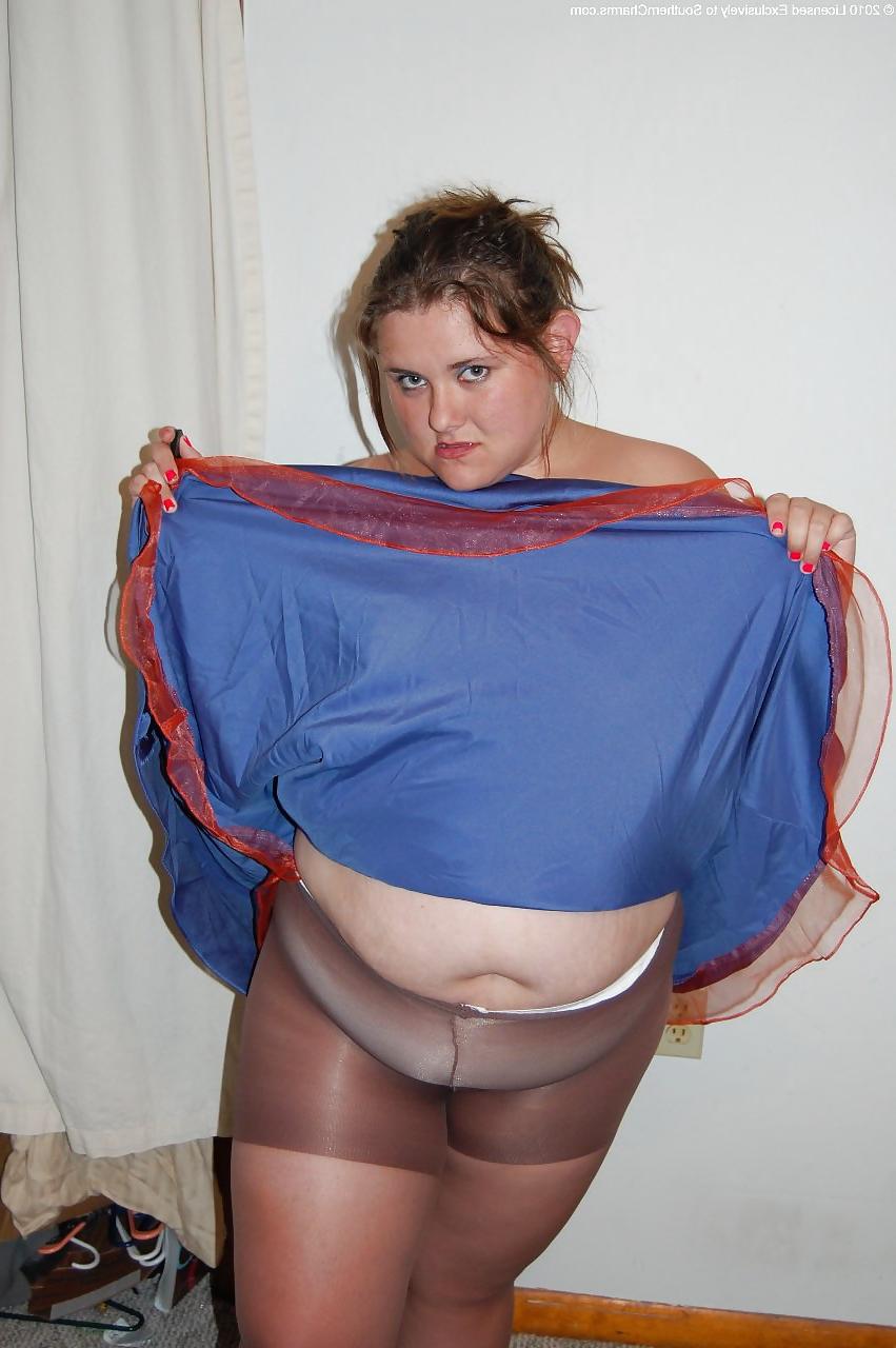 20P Mature pantyhose