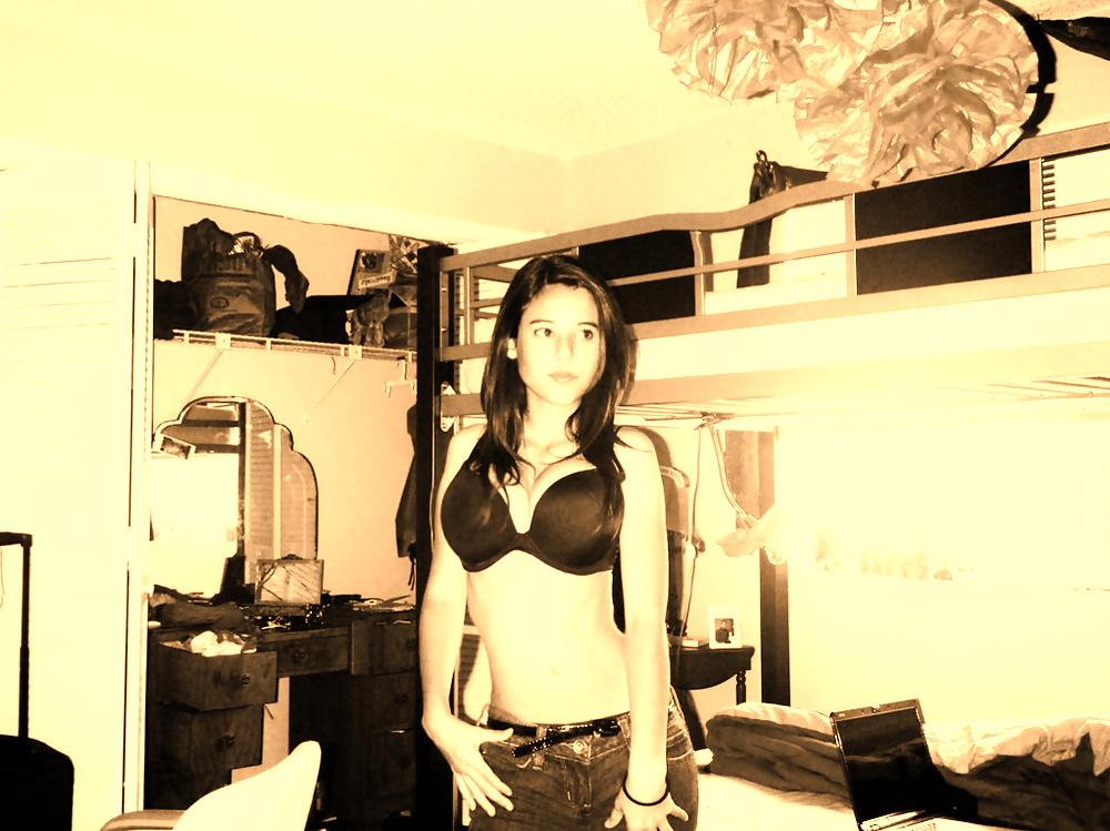 21P Wer hat mehr Bilder von ihr? Who has more pictures of her?