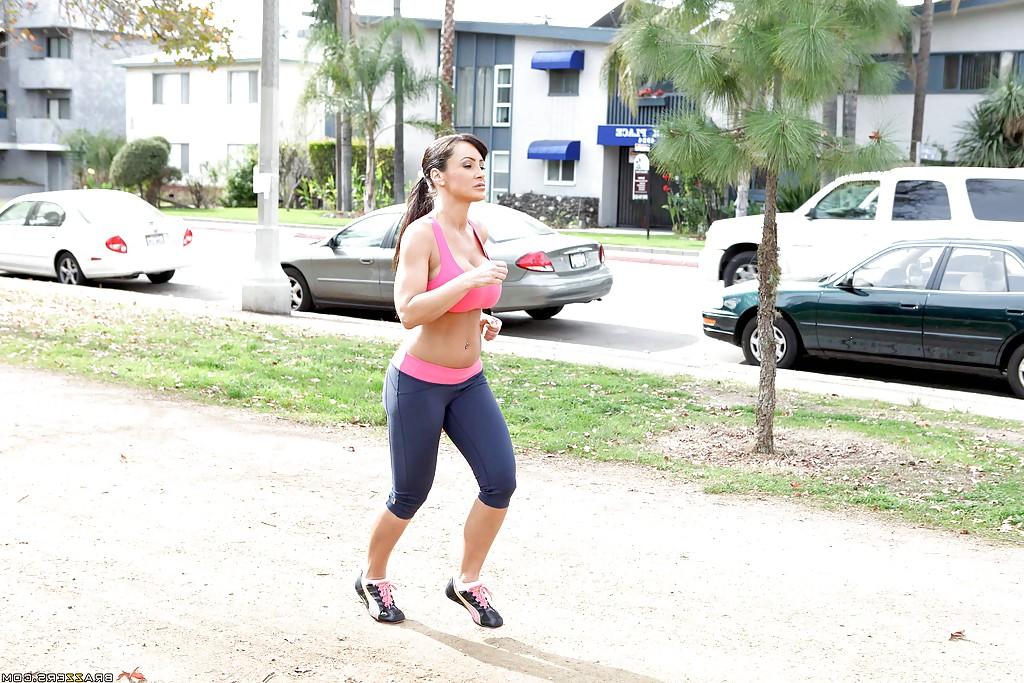 16P Busty MILF Lisa Ann gets fucked hardcore after morning jogging