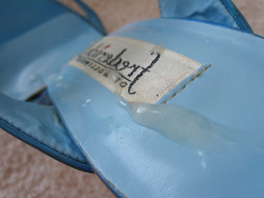 9P Blue Fredericks of Hollywood Heels