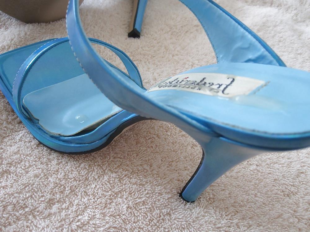 9P Blue Fredericks of Hollywood Heels