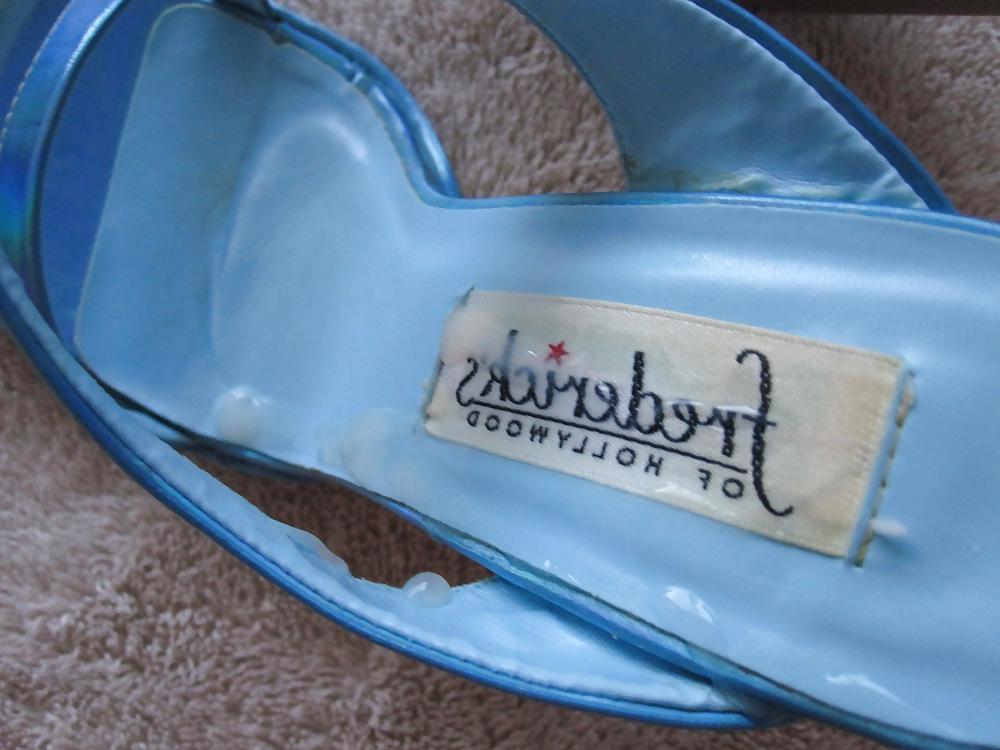 9P Blue Fredericks of Hollywood Heels