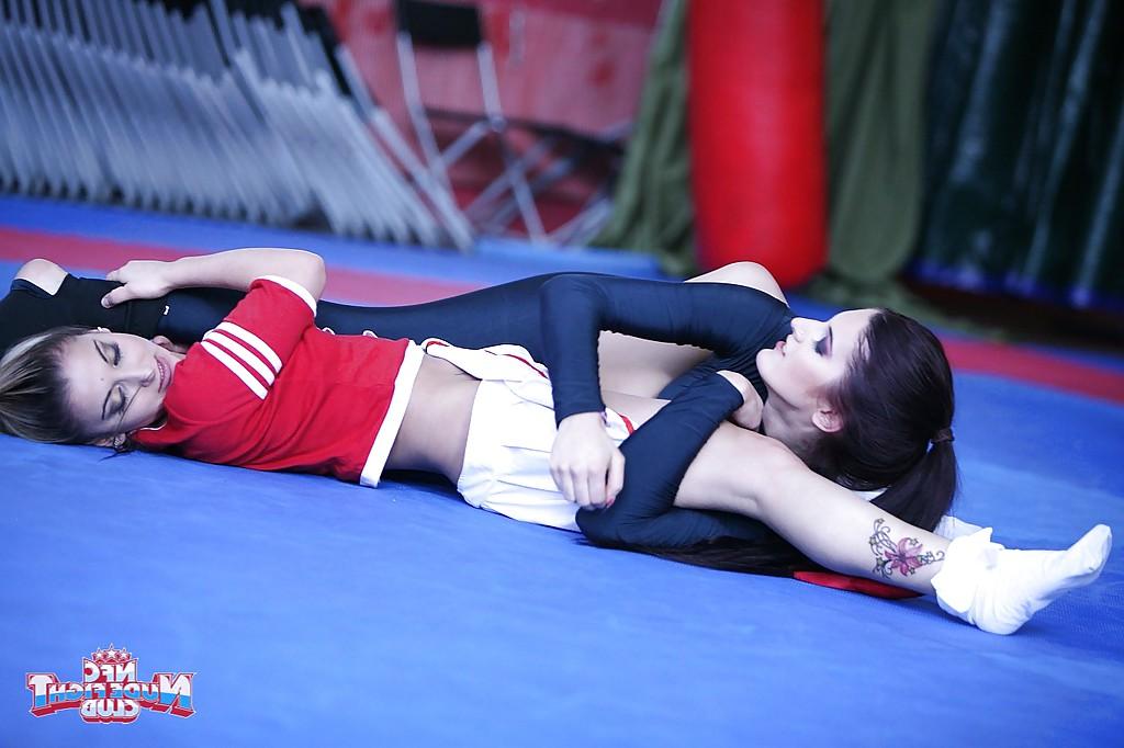 16P Seductive lesbians fighting and licking each other's cunts
